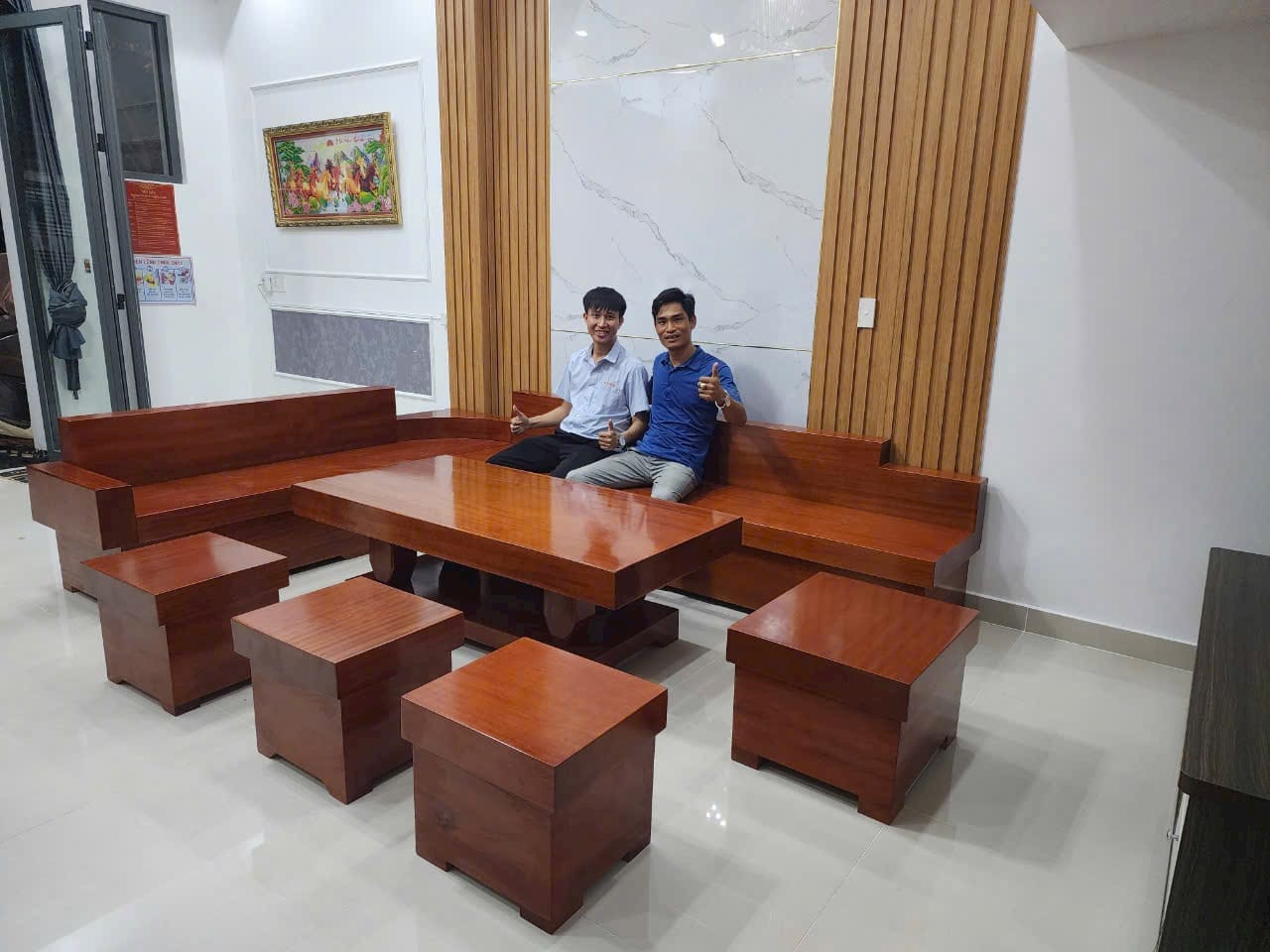 sofa gỗ khách hàng