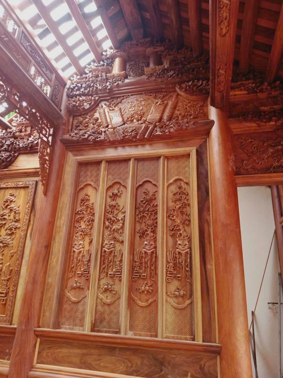 nhà gỗ Trần Hưng